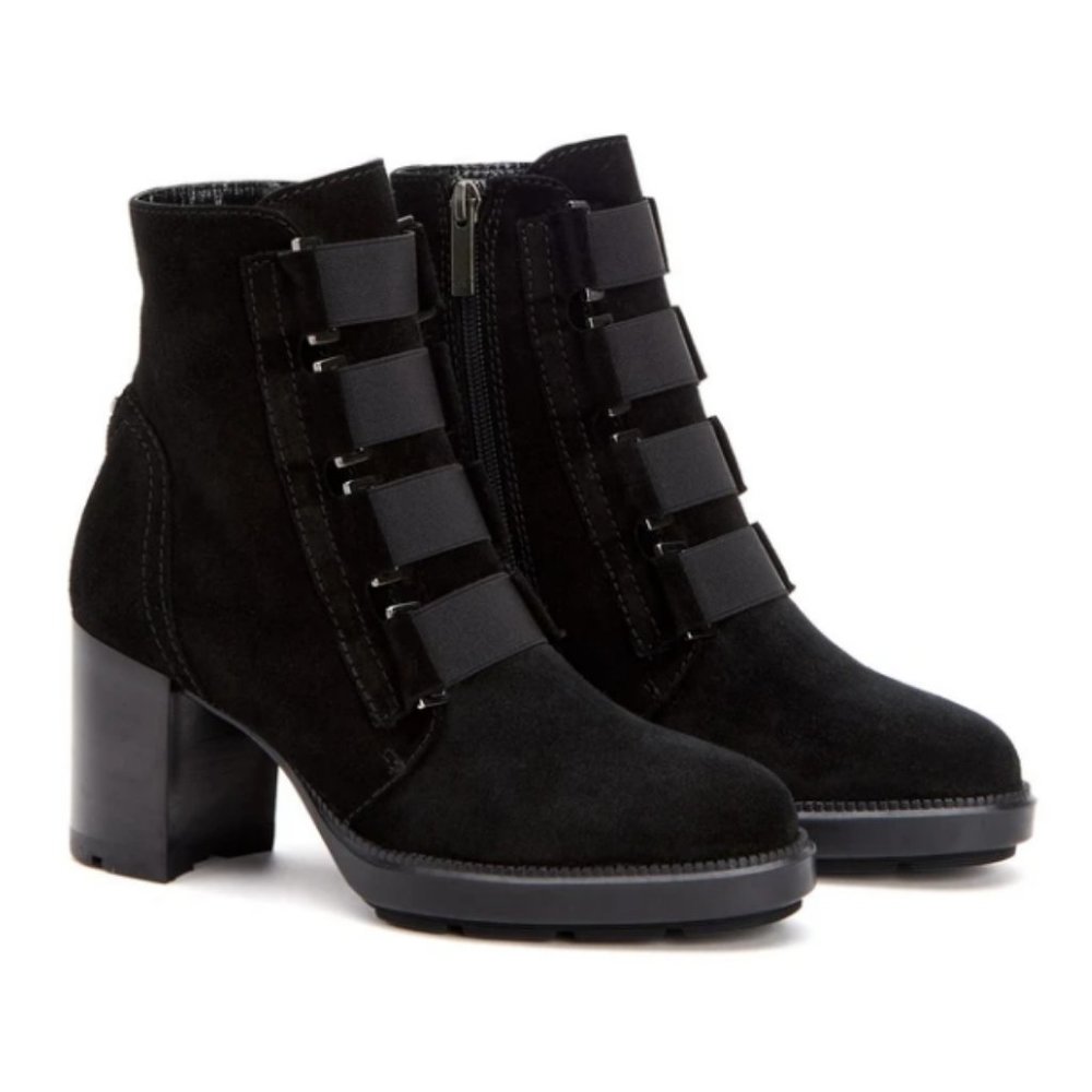 Aquatalia Ilanna Suede Black Bootie